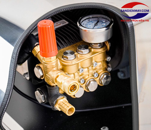 Máy xịt rửa xe cao áp Kumisai 20M32-5.5T4